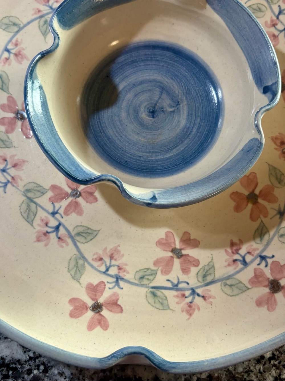 Vintage hand painted floral ceramic chips&dip serving tray - Picture 7 of 11